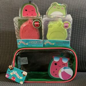 Squishmallow clear toiletry bag w/ 2 scented bath bomb- surprise charm inside